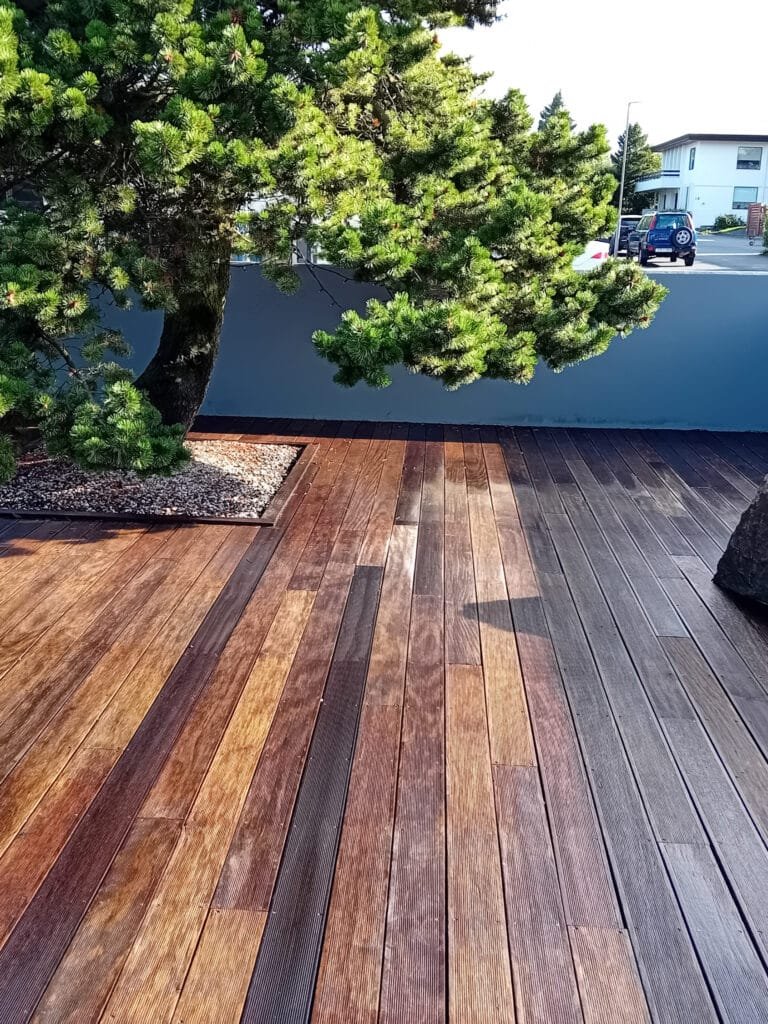 Pallur í Reykjavík eftir háþrýstiþvott – hreinn og bjartur